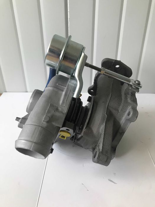 Рециклиране и ремонт на Турбокомпресор за PEUGEOT CITROEN 2.0HDI 90HP