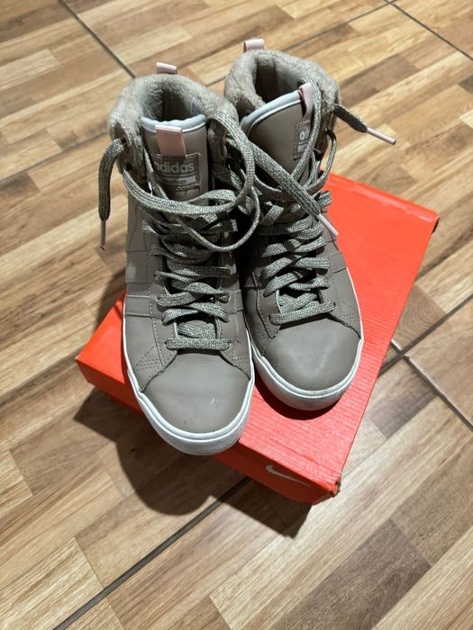 Ghete adidas mărimea 38