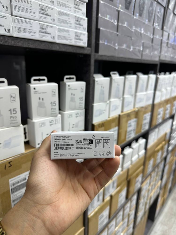 Air Pods 4 New!!!