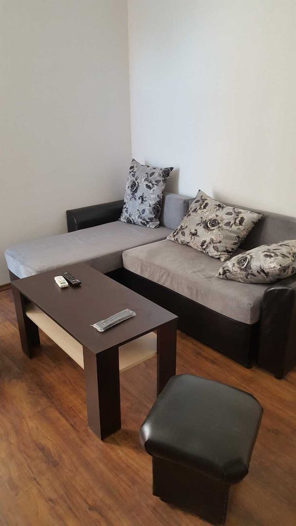 Дава се под наем Тристаен апартамент в София, Зона Б-5 - 60 кв.м за 612 € - Снимка #1