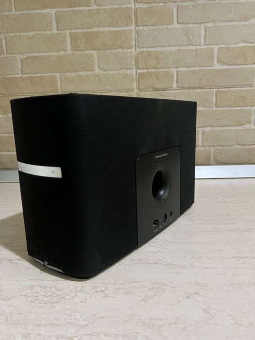 Bowers & Wilkins