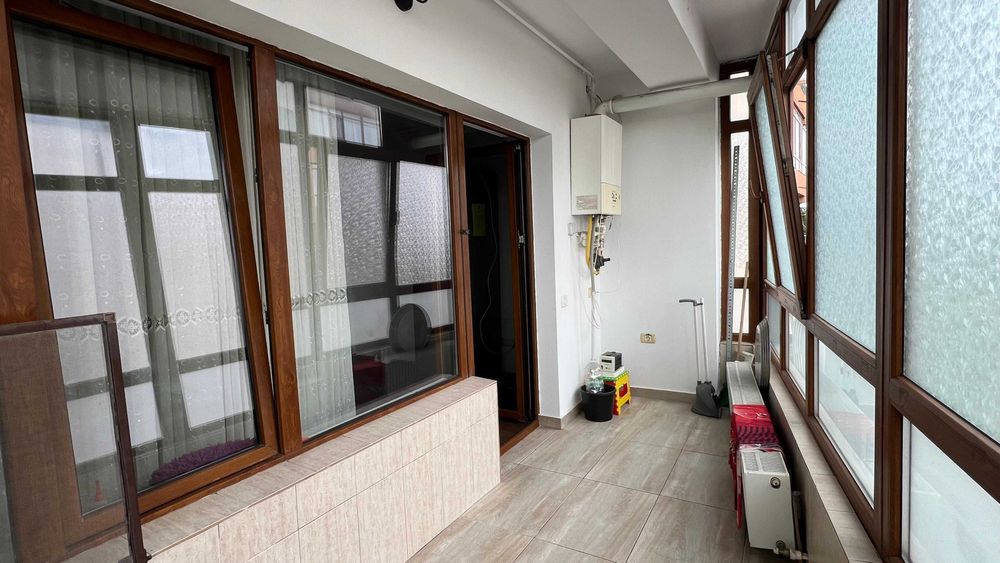 De inchiriat apartament 3 camere Voluntari