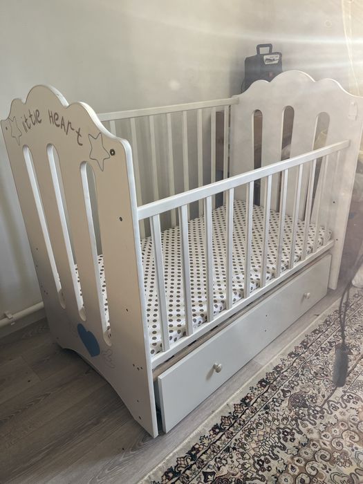 Продам манеж дешево. В хорошем состояний. Есть шкаф внизу