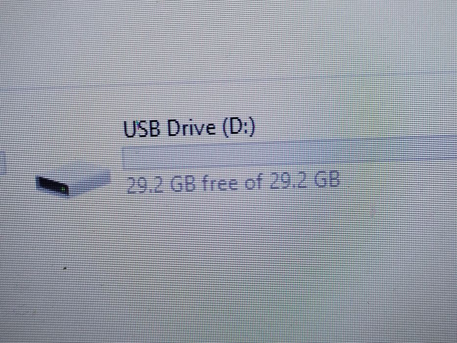 Нова Usb flash drive 29gb 50лв