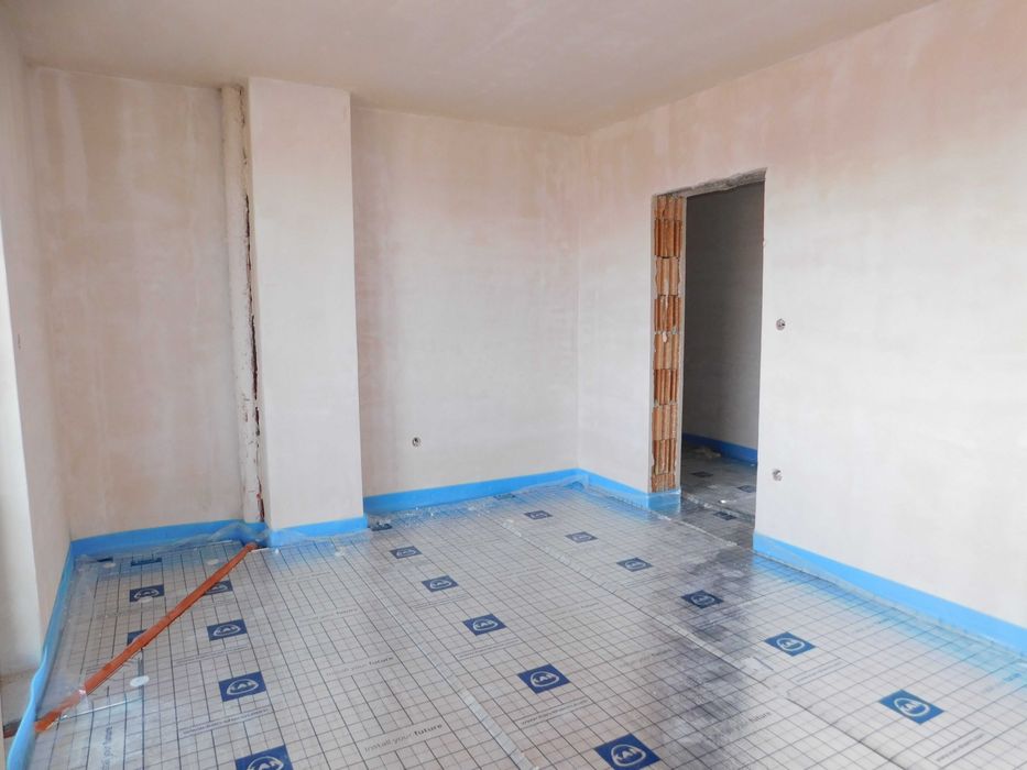 Продава се Тристаен апартамент в Търговище, Център - 105 кв.м за 646 €/кв.м - Снимка #4