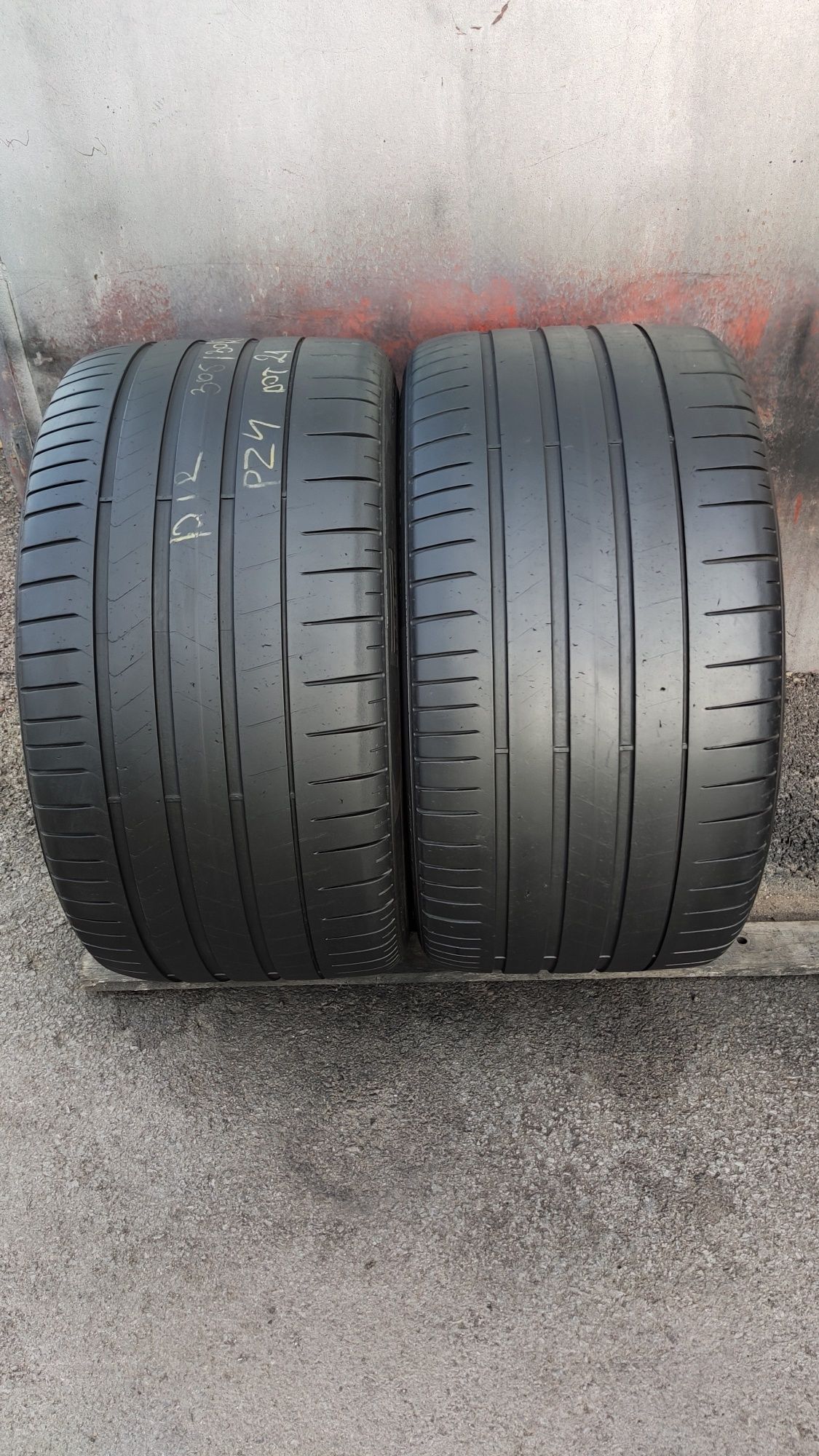 2бр. летни гуми 305/30/21 Pirelli PZero 
dot21
6mm
Добро състояние на