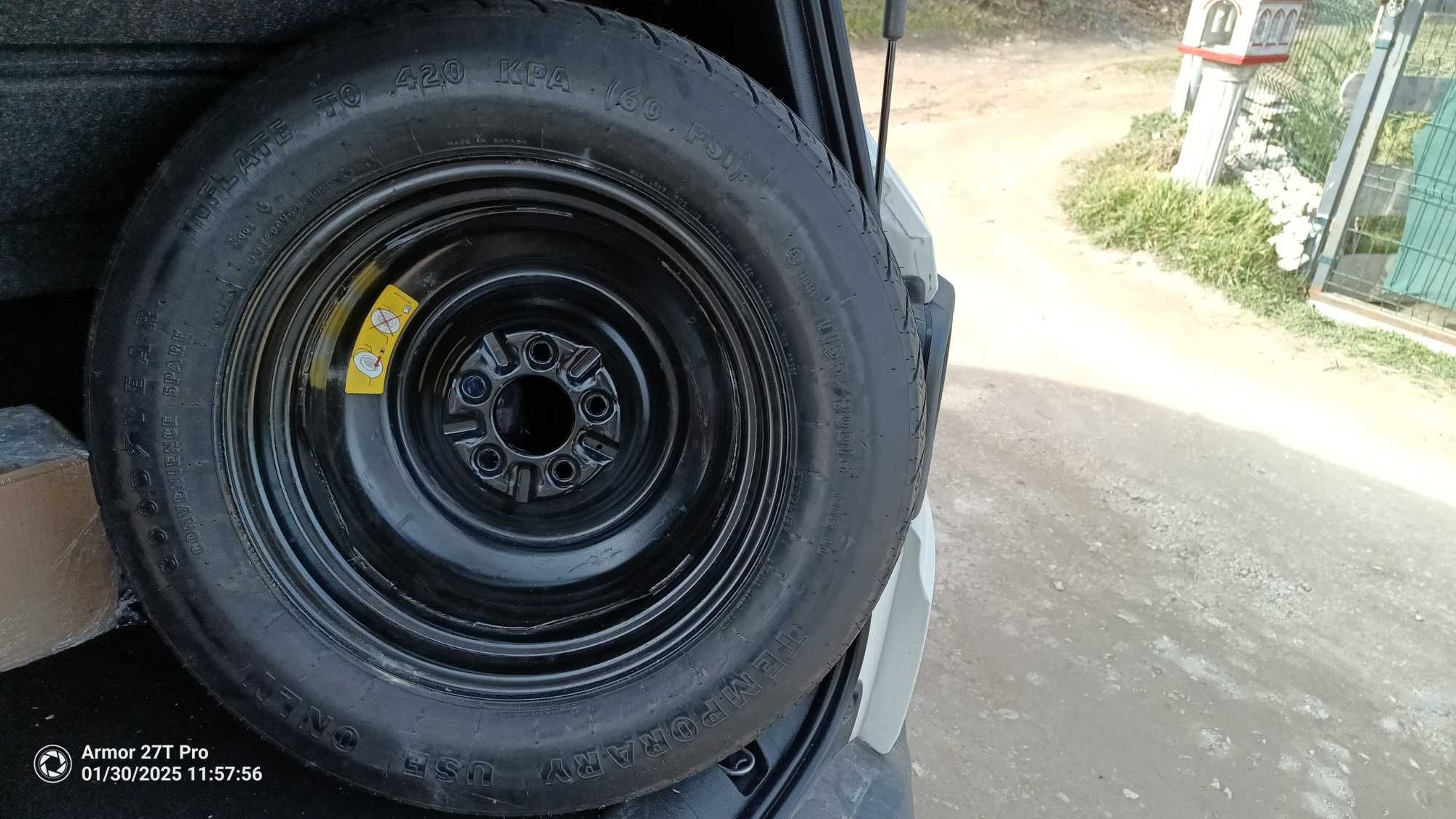 Оригинална резервна гума с джанта "патерица" от Jeep Renegade