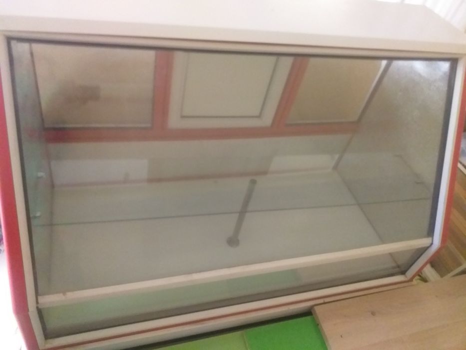 Продаётся витринный холодильник срочно holadilnik sotiladi