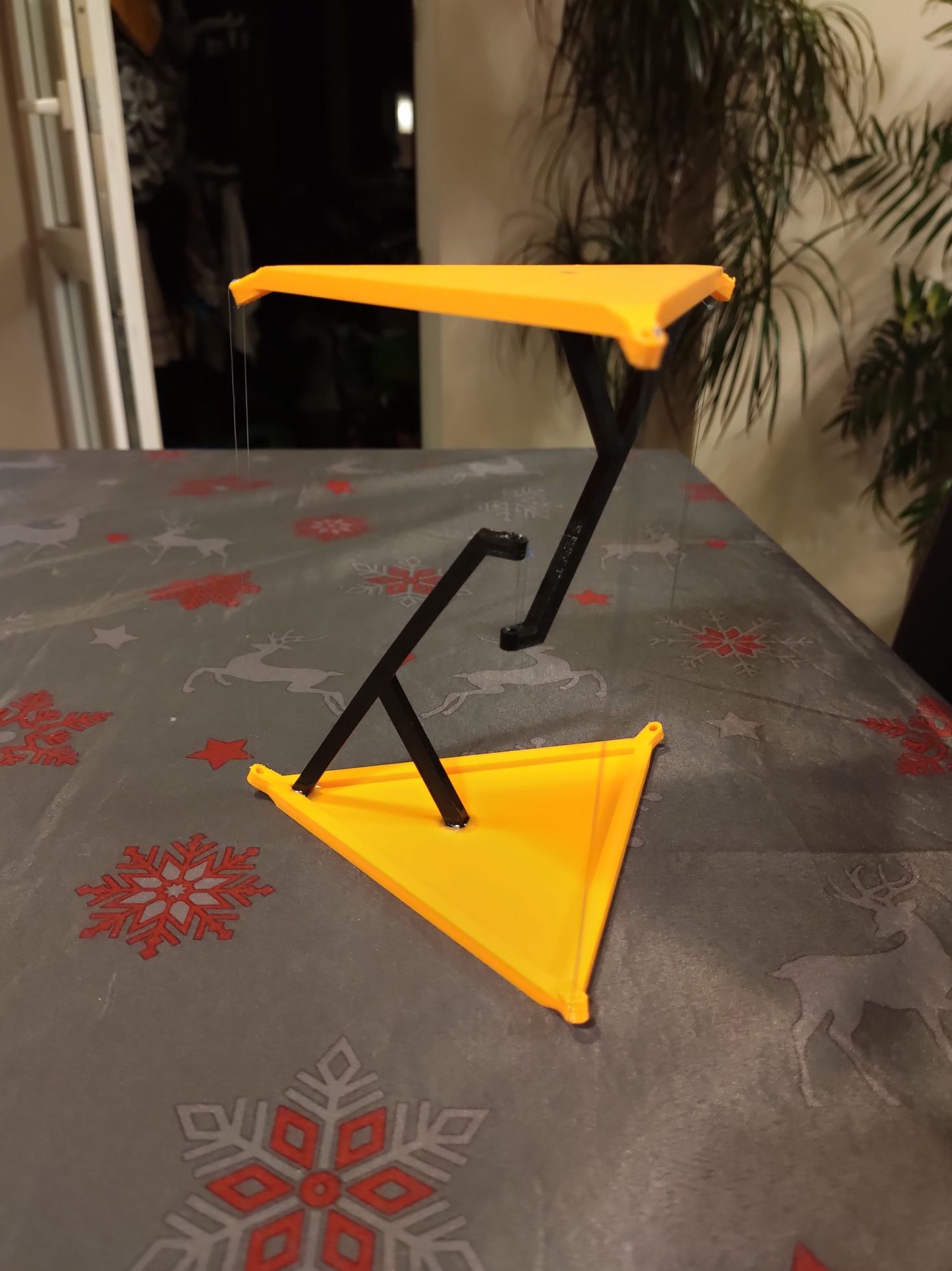 Măsuța imposibilă 3d print, bicolor