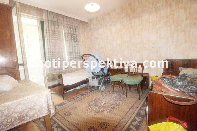 Продава се Тристаен апартамент в Пловдив, Център - 100 кв.м за 2100 €/кв.м - Снимка #3