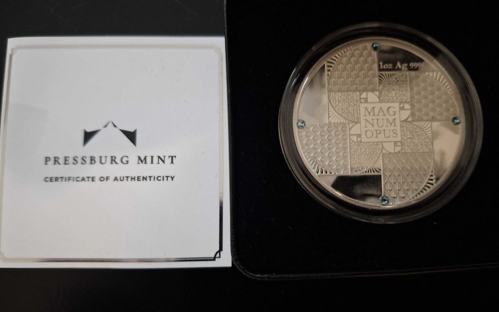 Продавам две сребърни монети с малък тираж