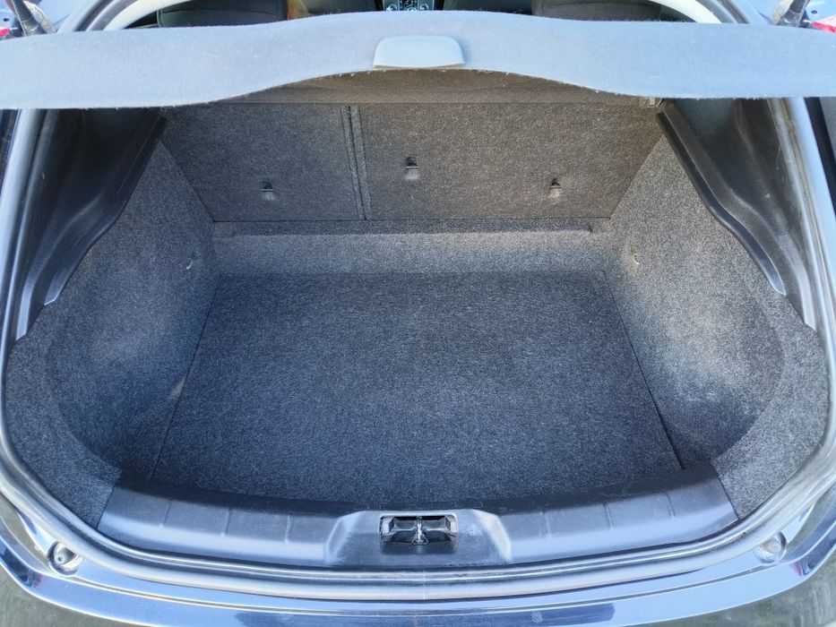 Volvo V40 D2, automat, 2014