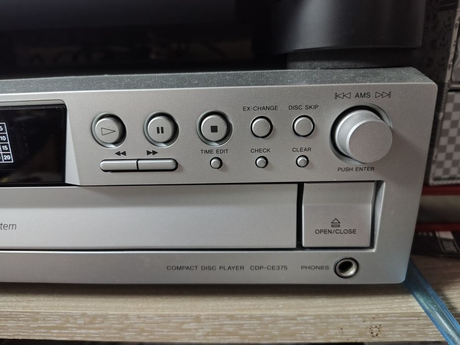 Vand 5 cd exchanger player Sony CDP-CE375