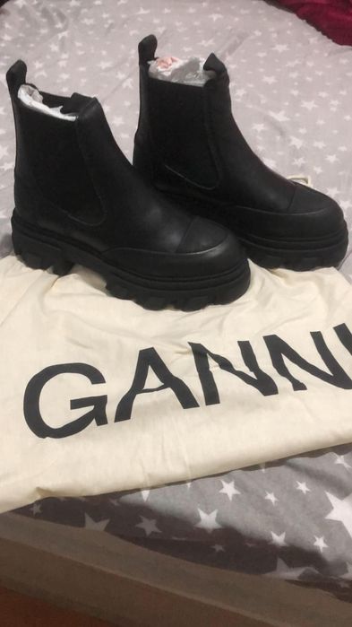 Cisme si Ghete PIELE 100% GANNI