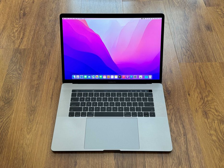 15' Apple MacBook Pro Mid 2017 16GB RAM/512GB SSD/Radeon 555/Бат 6ч