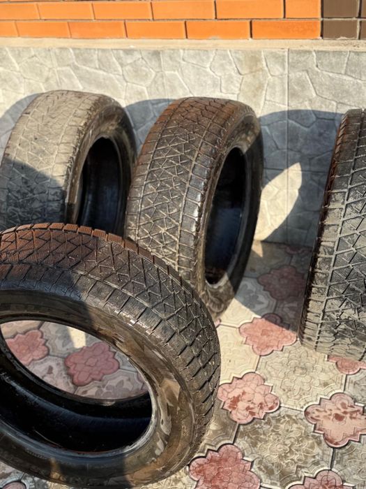Продам шину Bridgestone