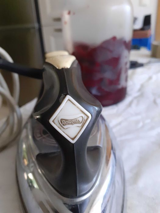 fier de calcat colectie antic Rowenta