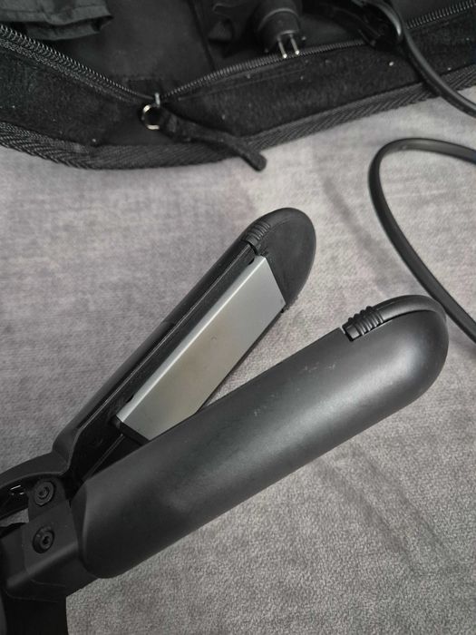 Ondulator Remington S8670, accesorii, Invelis Ceramic, Negru