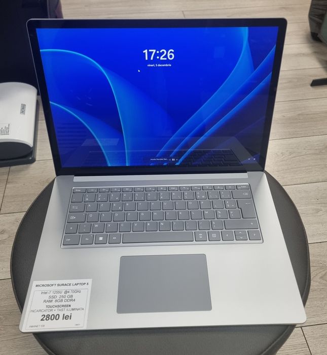 Amanet F28: Laptop Microsoft Surface 5