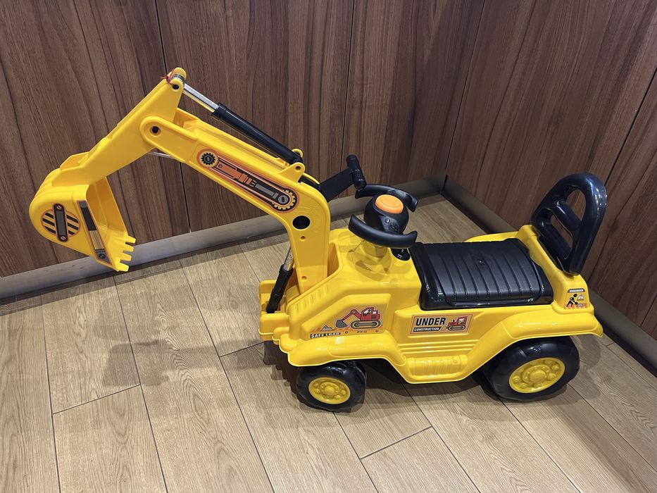 Jucarie excavator