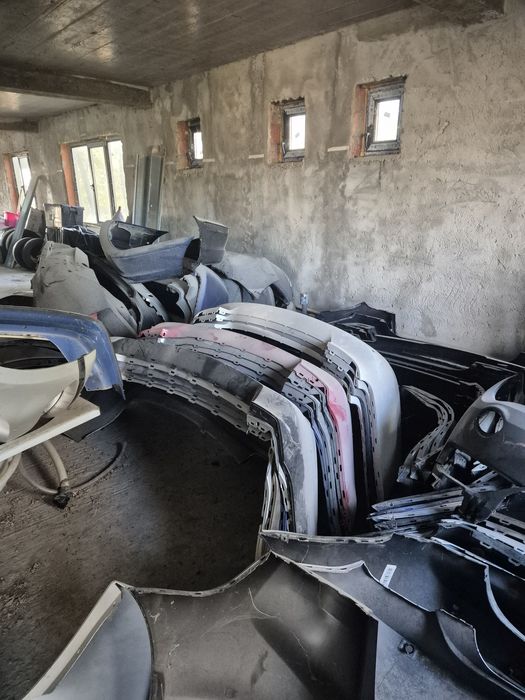 Vând bare față/spate de bmw diferite modele