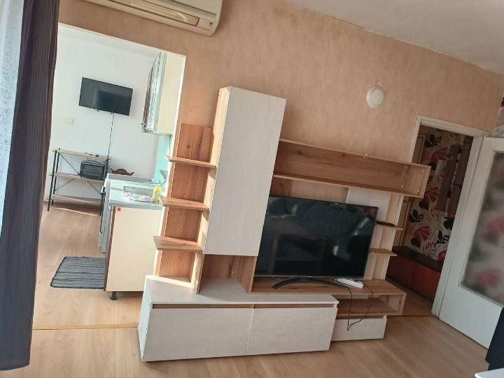 Двустаен апартамент в район Южен