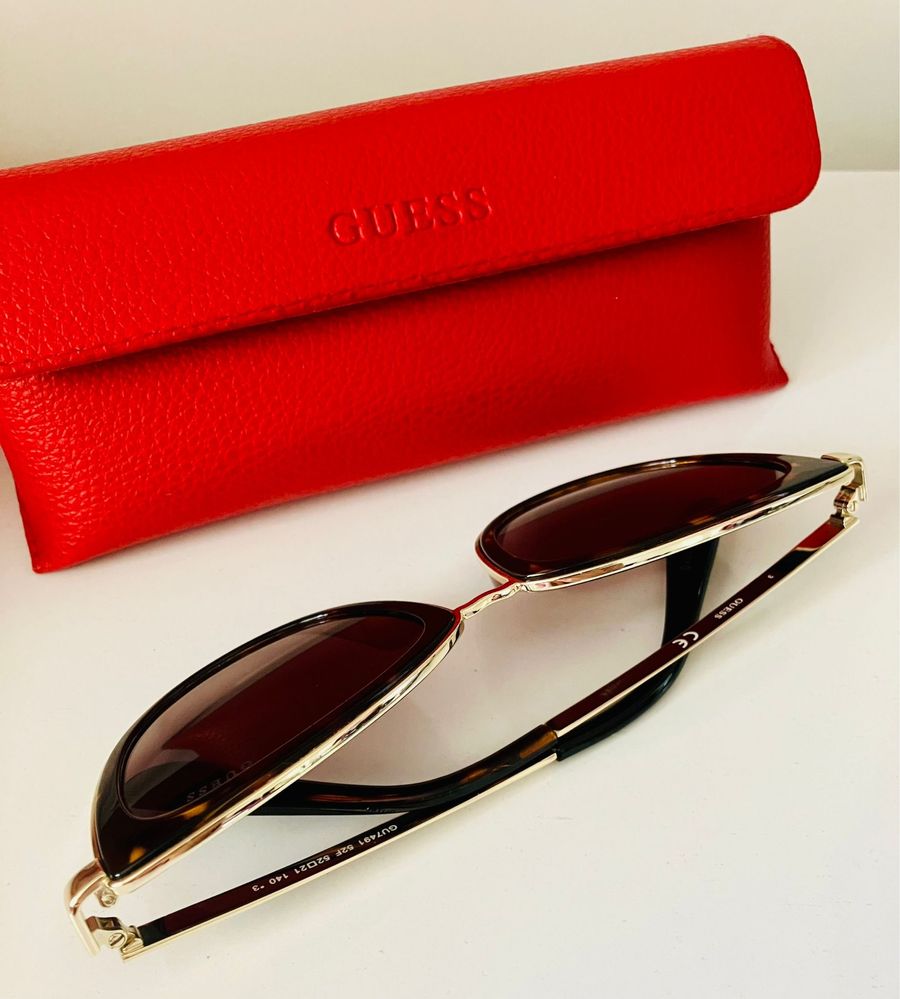 GUESS GU7491 - 52F слънчеви очила