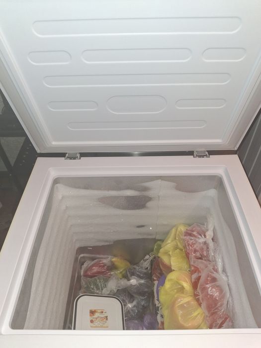 Срочно продам морозильник практически новый