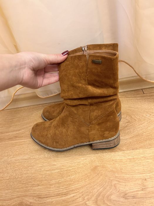 Дамски боти Clara Barsom