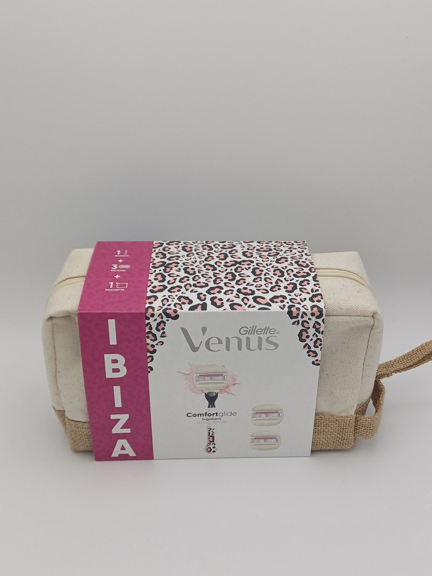 Set Gillette Venus Ibiza și Formentera cu rezerve și geanta .