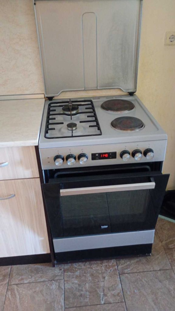 Дава се под наем Двустаен апартамент в Пловдив, Гагарин - 70 кв.м за 321.3 € - Снимка #3