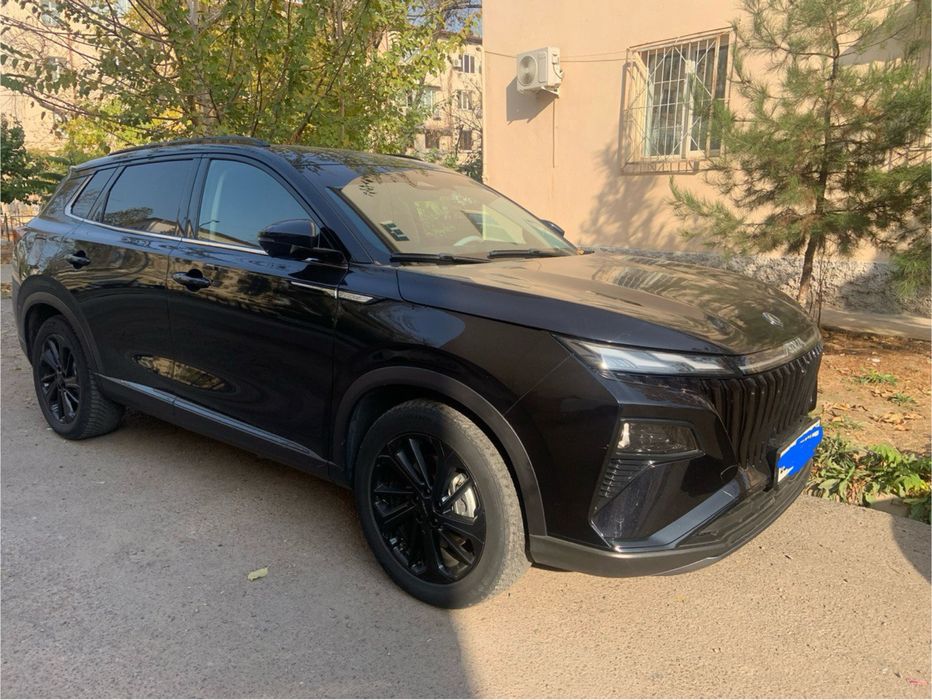 Dongfeng Aeolus huge