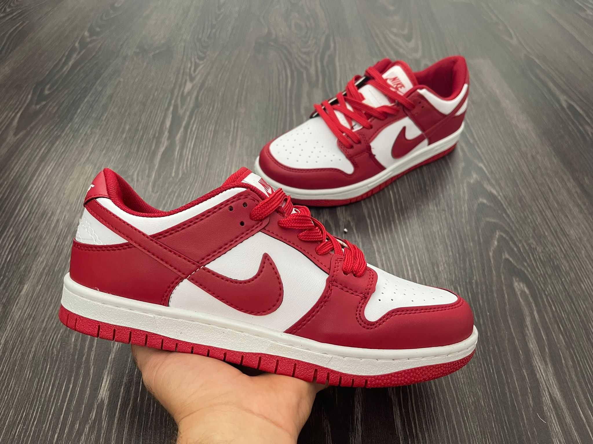 Adidasi Nike Dunk University Red | Noi