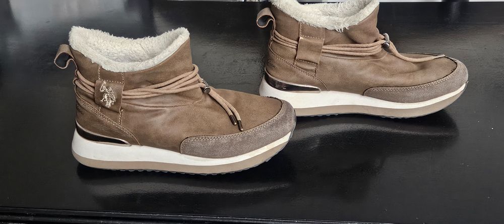 Боти от естествена кожа