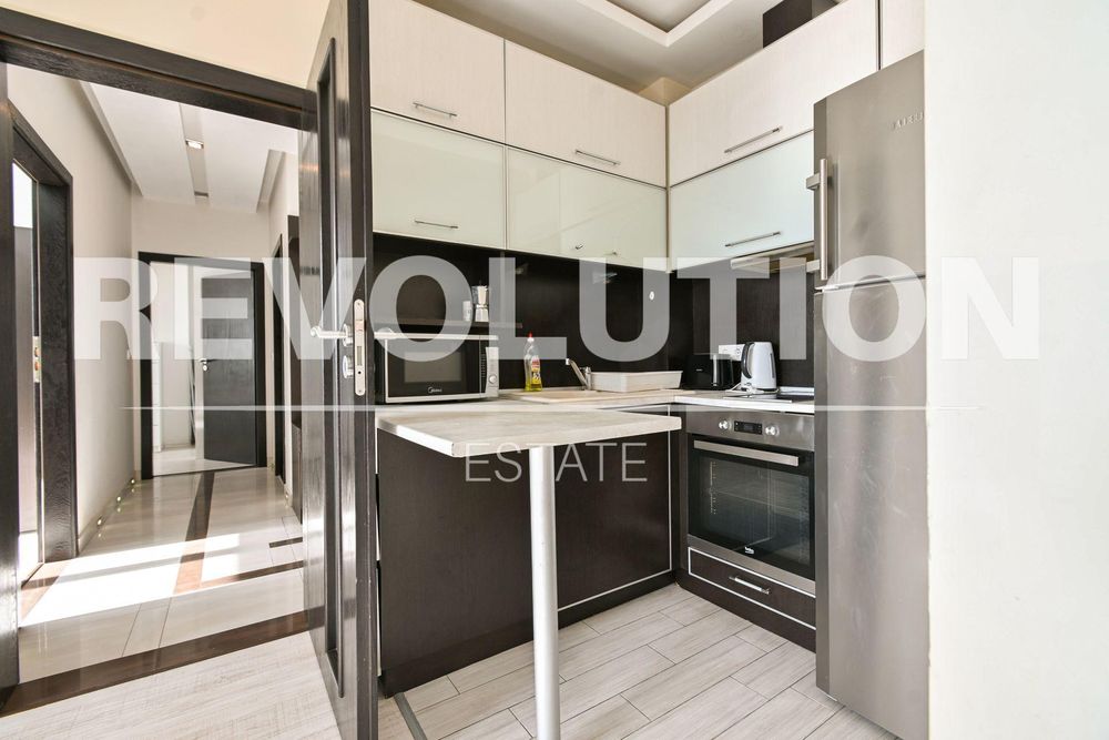 Дава се под наем Тристаен апартамент в София, Зона Б-5 - 80 кв.м за 766 € - Снимка #2