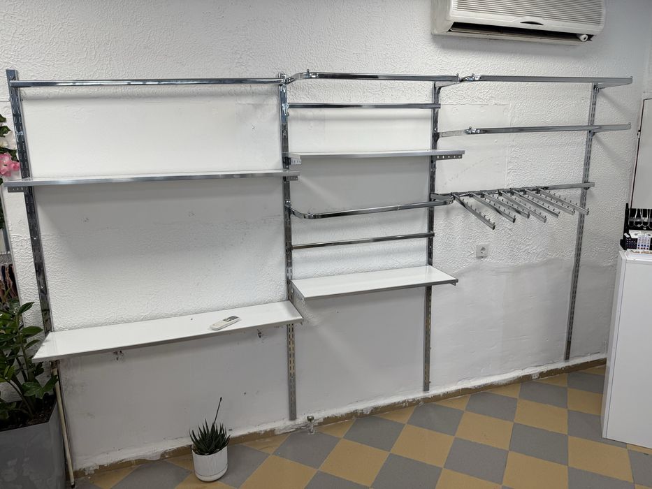 СПЕШНО! Оборудване за магазин за дрехи! 800лв! Крайна цена