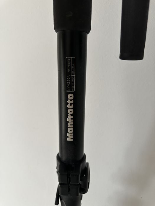 Monopied Manfrotto MVM250A + cap video fluid