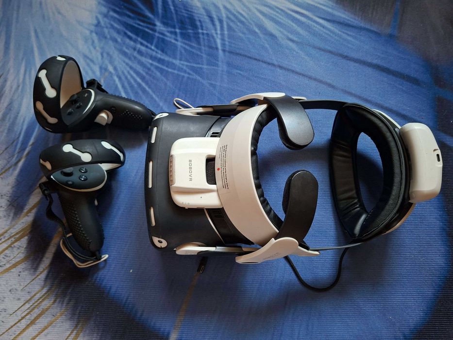 Meta Quest 2 128 GB белый + Full GamePad Case