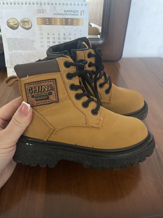 Детская обувь 28 размер. В хорошем качестве