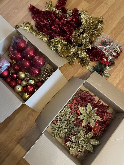 Lot Ornamente brad Craciun