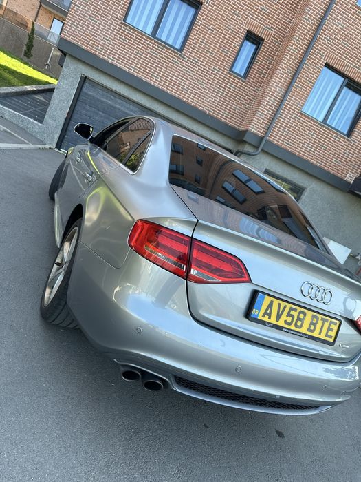 Bara spate s line audi a4 b8 berlina sedan  ly7g cu senzori parcare