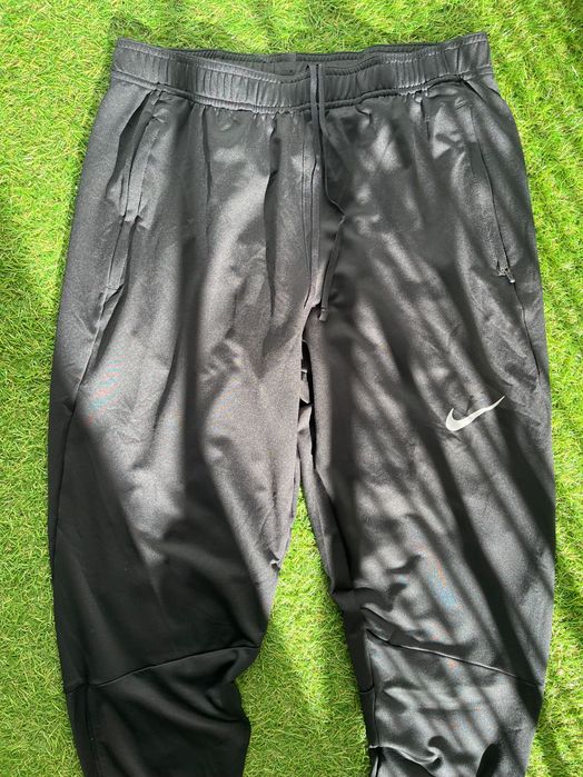 Мъжко долнище : Nike Essential DRI-FIT S