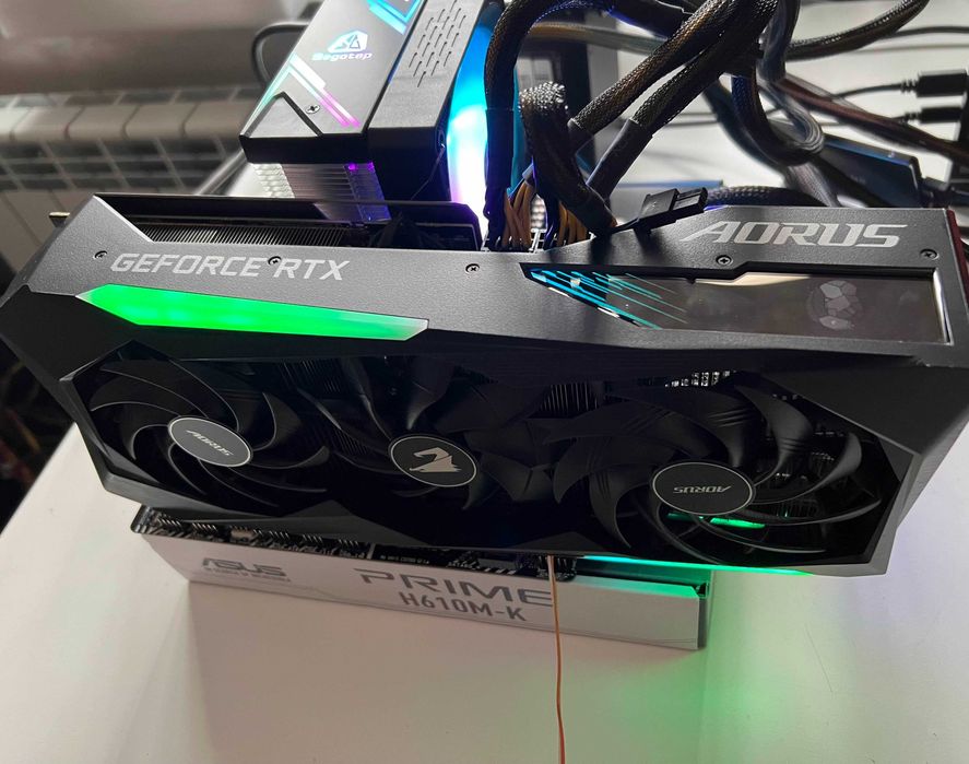 Placa video RTX 3070 Ti Aorus Master 8 GB GDDR6X Cu Display NVIDIA