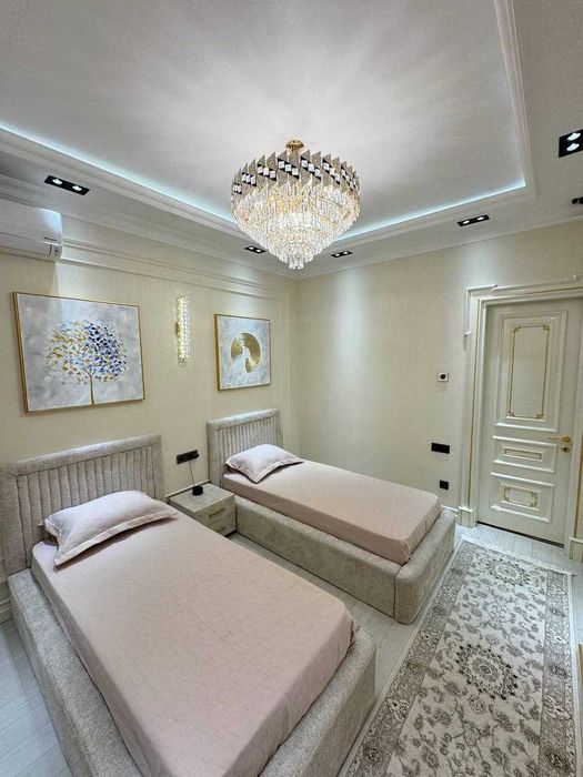 ПРОДАЕТСЯ 5/7-8/8 200м2 на: Метро "Мирзо Улугбек: парк Гафура Гуляма