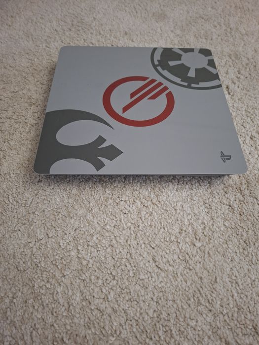 Consola PS4 Star Wars Edition