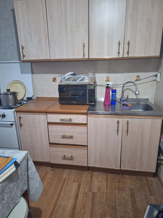 Продам кухню бу в хорошем состоянии