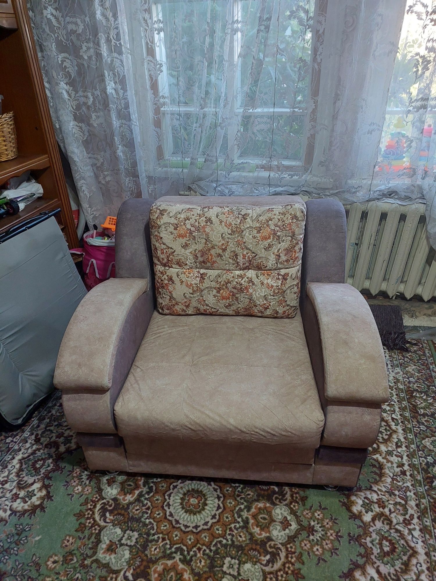 Продам раскладное кресло