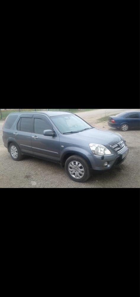 Продам машину Honda cr-v 2005