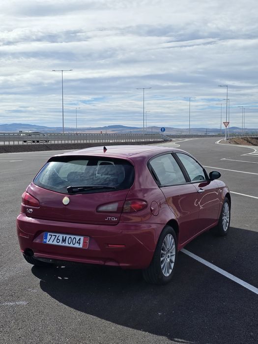 Alfa Romeo 147 Black Line 1.9 JTDm 120 - на части