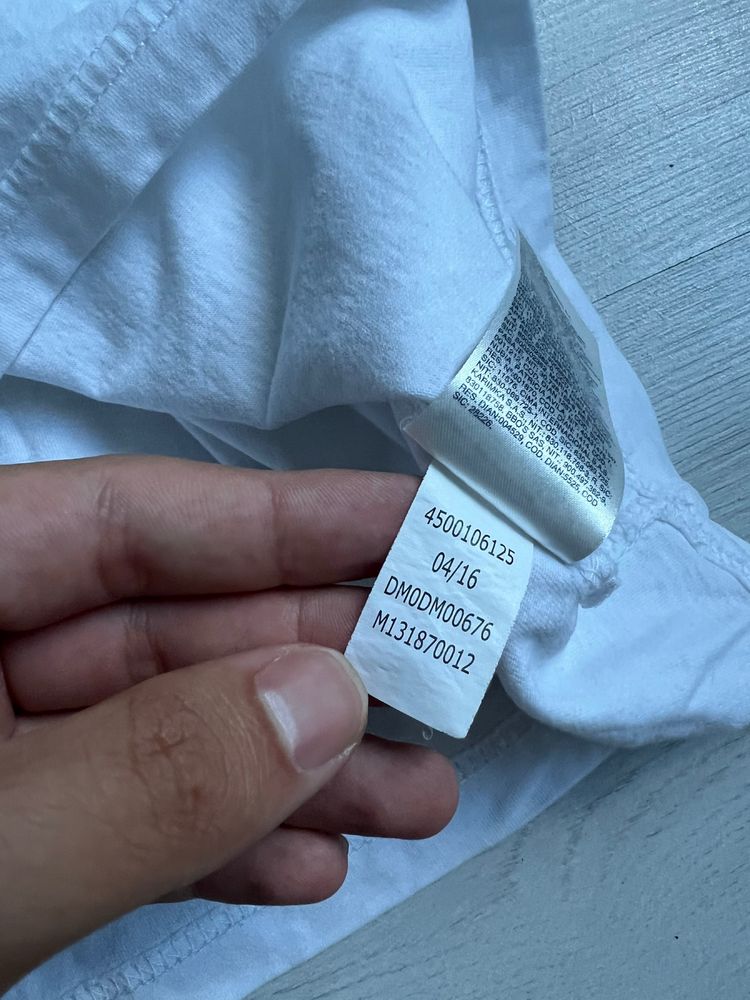 Tommy Hilfiger  4 бр. Мъжки Тениски / S,S/M,M / Оригинал